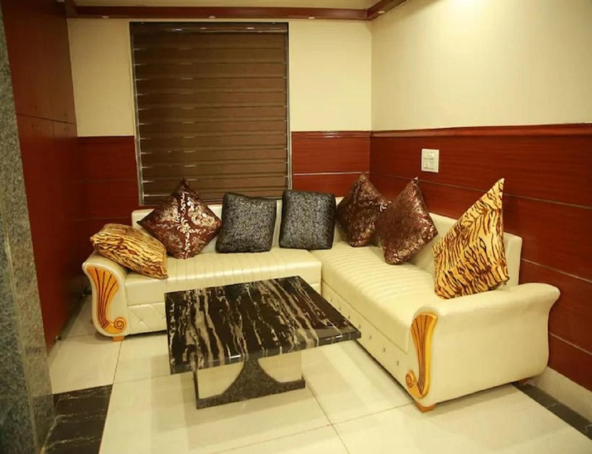 Hotel Kings, Rohtak Luaran gambar